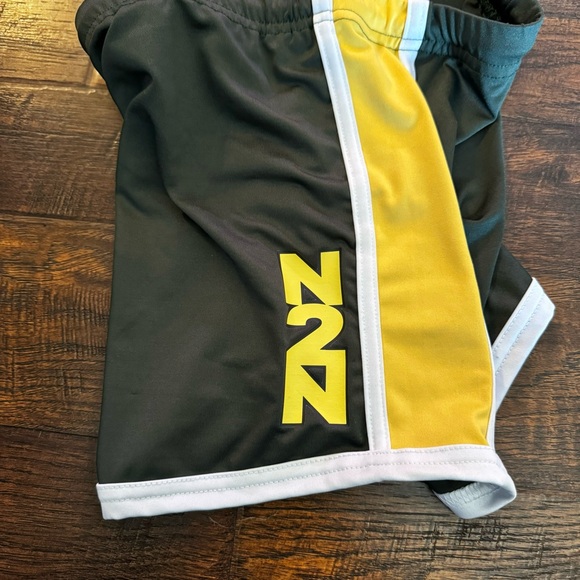 N2N Bodywear Short Shorts, Athletic Stripe Green Yellow Size XL Swim Gym - Picture 4 of 6